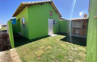 Imagem: A casa possui 1 Dormitório, 1 Banheiro, 2 Vagas na garagem