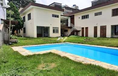 Imagem: O depósito possui 5 Vagas na garagem, 567m² de Área e está