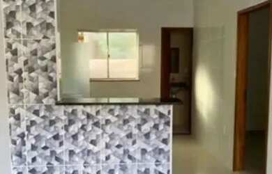 Imagem: A casa possui 2 Dormitórios, 2 Banheiros, 1 Vaga na garagem