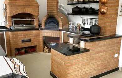 Imagem: A casa em condomínio possui 4 Dormitórios, 5 Banheiros, 5