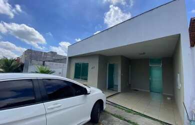 Imagem: A casa em condomínio possui 3 Dormitórios, 2 Banheiros, 3