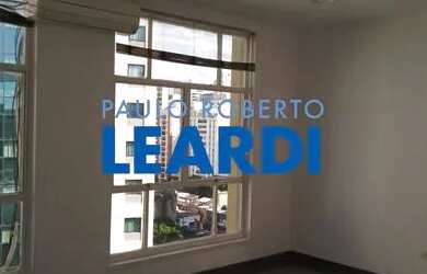 Imagem: O depósito possui 1 Vaga na garagem, 56m² de Área e está