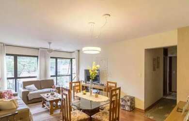 Imagem: O apartamento possui 3 Dormitórios, 2 Banheiros, 2 Vagas na