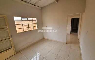 Imagem 1: Casa residencial para locação no bairro Segismundo Pereira