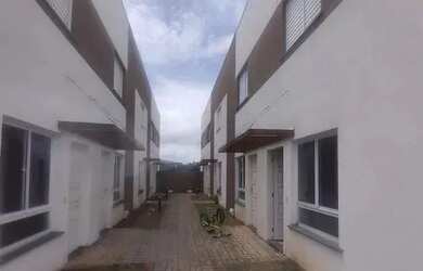 Imagem: A casa em condomínio possui 2 Dormitórios, 2 Banheiros, 1