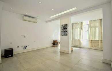 Imagem: O apartamento possui 3 Dormitórios, 3 Banheiros, 1 Vaga na