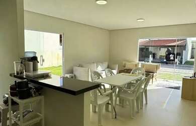 Imagem: A casa em condomínio possui 3 Dormitórios, 3 Banheiros, 2