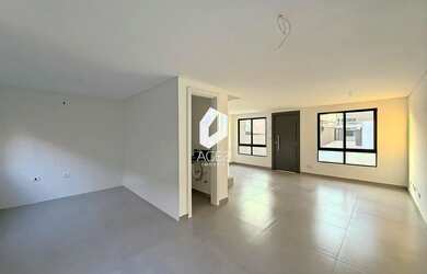 Imagem: A casa em condomínio possui 3 Dormitórios, 3 Banheiros, 2