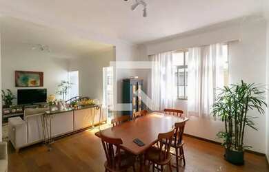 Imagem: O apartamento possui 4 Dormitórios, 3 Banheiros, 2 Vagas na