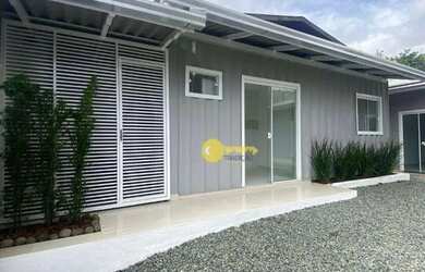 Imagem: A casa possui 1 Dormitório, 1 Banheiro, 1 Vaga na garagem