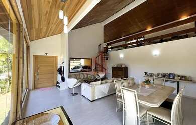 Imagem: A casa em condomínio possui 4 Dormitórios, 5 Banheiros, 5