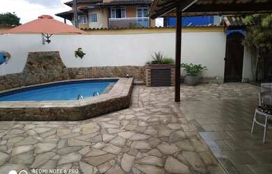 Imagem: A casa em condomínio possui 3 Dormitórios, 2 Banheiros, 3