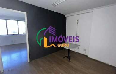 Imagem: O depósito possui 1 Vaga na garagem, 37m² de Área e está