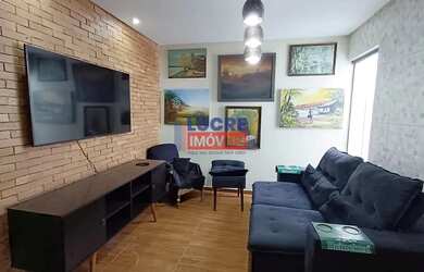 Imagem: A casa possui 2 Dormitórios, 2 Banheiros, 2 Vagas na garagem