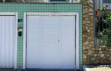 Imagem: A casa possui 2 Dormitórios, 2 Banheiros, 1 Vaga na garagem