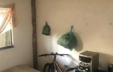 Imagem 8: Vende-se imóvel. 1 lote com 2 casas, uma maior na frente e uma menor...