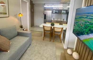 Imagem: O apartamento possui 2 Dormitórios, 1 Banheiro, 1 Vaga na garagem