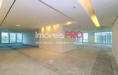 Imagem: O depósito possui 5 Vagas na garagem, 405m² de Área e está