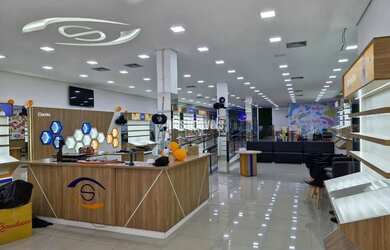 Imagem: O depósito possui 5 Vagas na garagem, 1154m² de Área e está