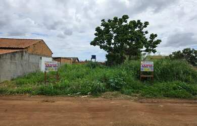 Imagem: O terreno possui 409m² de Área e está localizado em Jardim