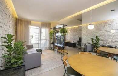 Imagem: O apartamento possui 3 Dormitórios, 2 Banheiros, 2 Vagas na