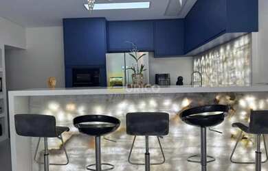 Imagem: A casa em condomínio possui 2 Dormitórios, 3 Banheiros, 2