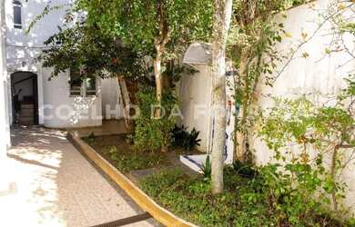 Imagem: O depósito possui 1 Vaga na garagem e 359m² de Área e está