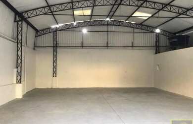 Imagem: O depósito e está localizado em Jardim João Paulo Ii, São