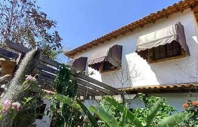 Imagem: A kitnet possui 1 Dormitório, 1 Banheiro, 1 Vaga na garagem