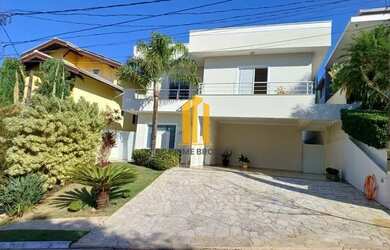 Imagem: A casa em condomínio possui 3 Dormitórios, 5 Banheiros, 2