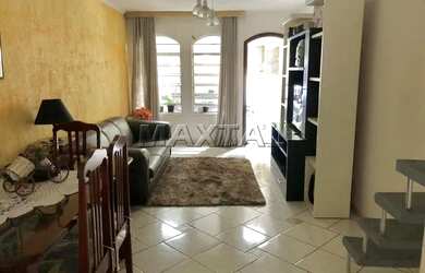 Imagem: A casa possui 2 Dormitórios, 2 Banheiros, 1 Vaga na garagem