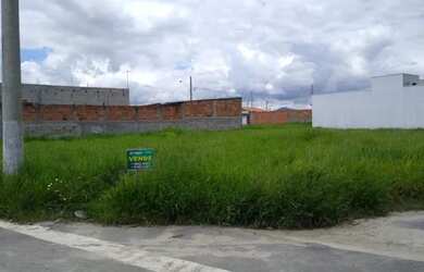 Imagem: O terreno possui 196m² de Área e está localizado em Loteamento