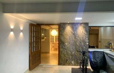 Imagem: A casa em condomínio possui 4 Dormitórios, 4 Banheiros, 4