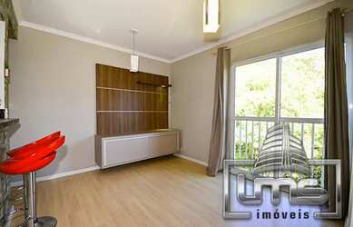 Imagem: O apartamentoe possui 2 Dormitórios, 1 Banheiro, 1 Vaga na