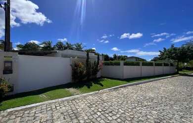 Imagem: A casa em condomínio possui 5 Dormitórios, 5 Banheiros, 5