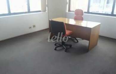 Imagem: O depósito e possui 2 Vagas na garagem, 65-0m² de Área está