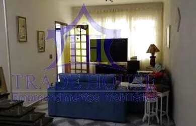 Imagem: A casa possui 3 Dormitórios, 2 Banheiros, 3 Vagas na garagem