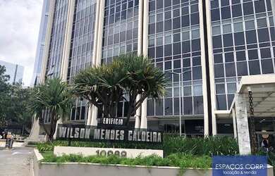 Imagem: O depósito possui 5 Vagas na garagem, 560m² de Área e está