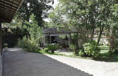 Imagem: A casa em condomínio possui 3 Dormitórios, 5 Banheiros, 4