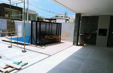 Imagem: A casa em condomínio possui 4 Dormitórios, 4 Banheiros, 3