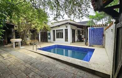 Imagem: A casa em condomínio possui 3 Dormitórios, 4 Banheiros, 2