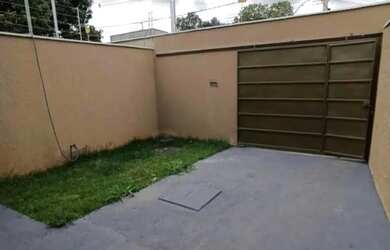 Imagem: A casa possui 2 Dormitórios, 2 Banheiros e está localizado