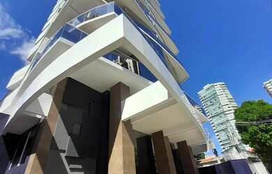 Imagem: O apartamento possui 3 Dormitórios, 5 Banheiros, 4 Vagas na