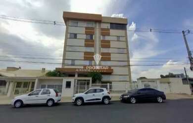 Imagem: O apartamento possui 3 Dormitórios, 1 Banheiro, 1 Vaga na garagem