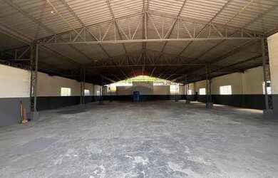 Imagem: O depósito possui 1.600m² de Área e está localizado em