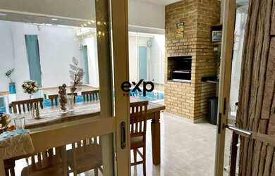 Imagem: A casa em condomínio possui 3 Dormitórios, 4 Banheiros, 4