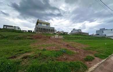 Imagem: O terreno possui 300m² de Área e está localizado em Jardins