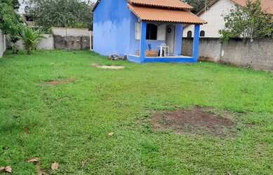 Imagem: A casa possui 1 Banheiro, 450m² de Área e está localizado