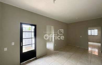 Imagem 5: Casa com 3 dormitórios para alugar, 142 m² por R$ 1.500,00/mês - Jardim Tesouro - Anápolis