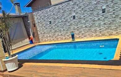 Imagem 11: Casa com piscina, 2 quartos na linha verde